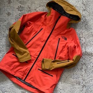 The North Face Womans the pursuit shell